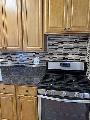 4th image of 25-71 31st St #10