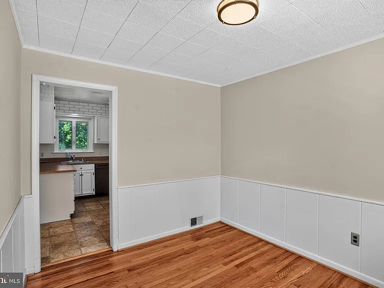 5915 Ryland Dr — Photo 7