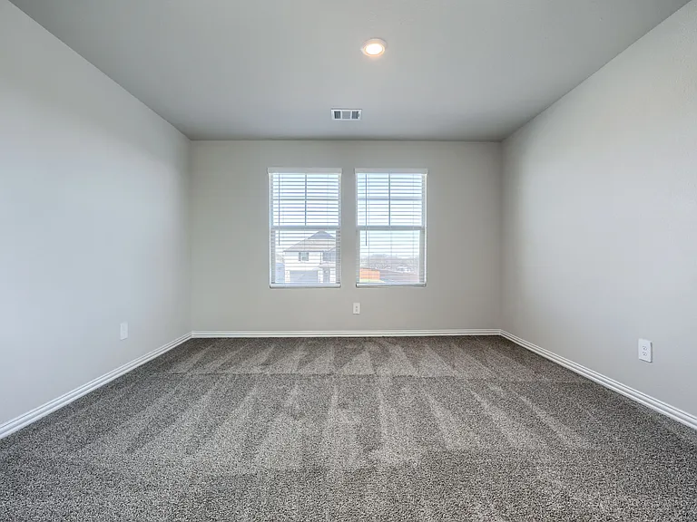 906 Jennie St — Photo 25