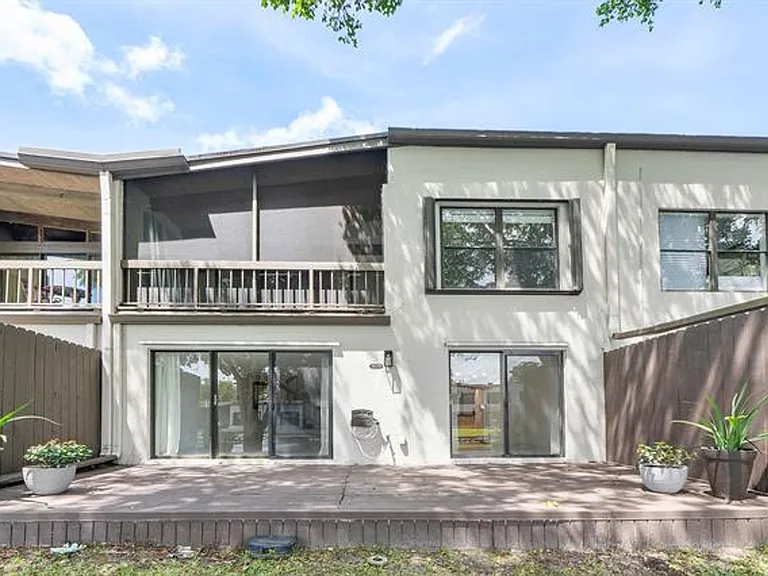 9717 N New River Canal Rd #409 — Photo 45