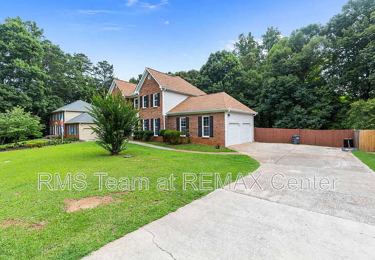 773 Huntington Way NW — Photo 48