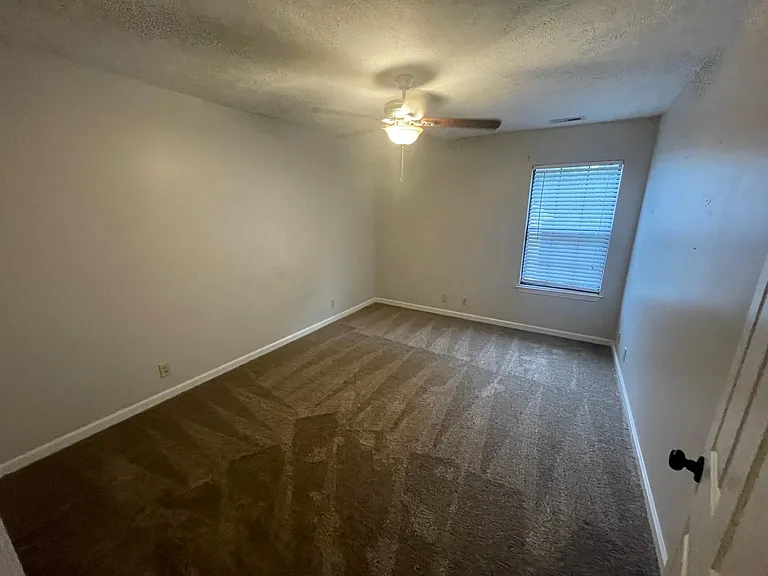 1013 Cobble Pl — Photo 26