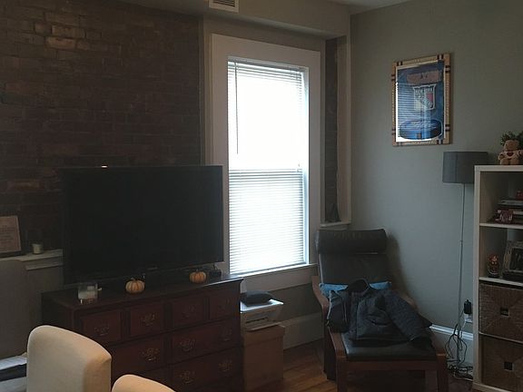 2nd image of 209 Greene St APT 6