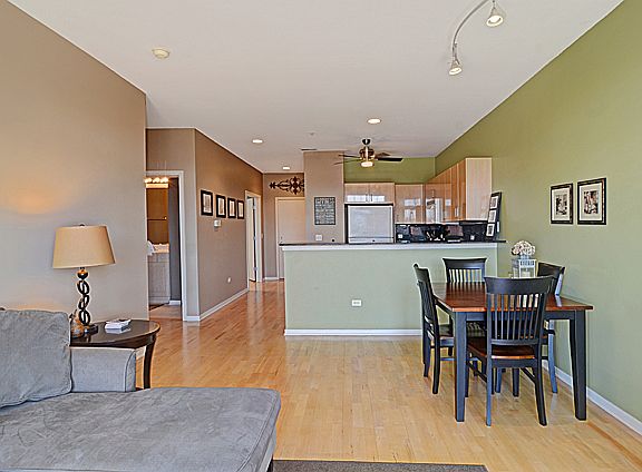 5th image of 140 N Euclid Ave APT 505