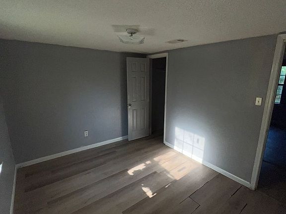 4th image of 2109 Ragsdale Ave