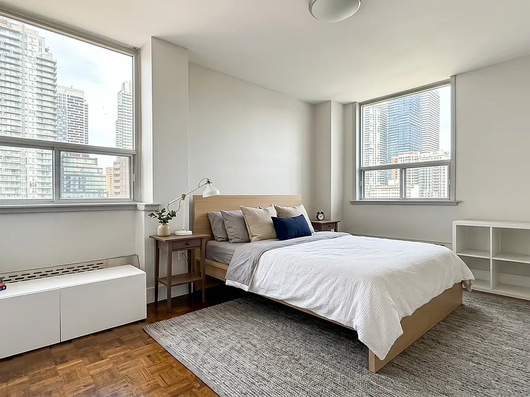 80 Wellesley St E #403 — Photo 7