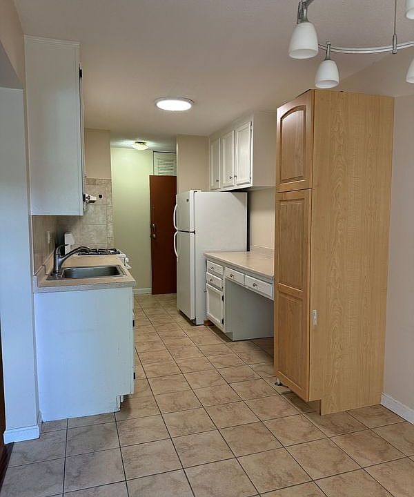 1st image of 70K Shrewsbury Green Dr Unit K