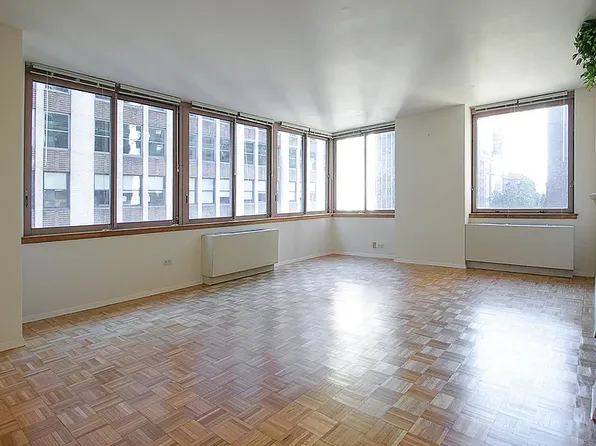 235 E 40th St APT 7G, New York, NY 10016