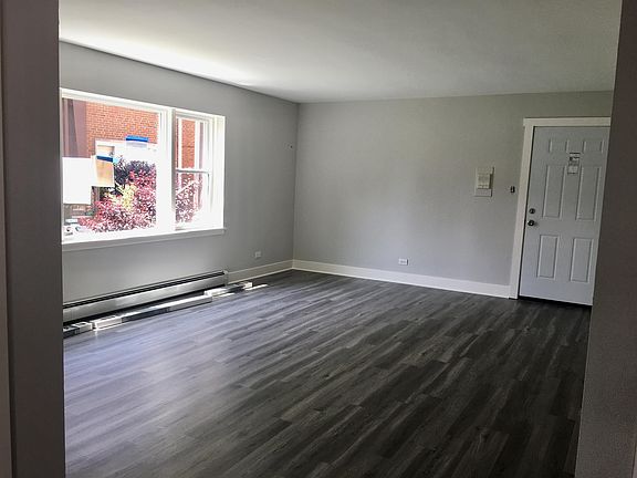 4th image of 309 Bluff Ave #1E