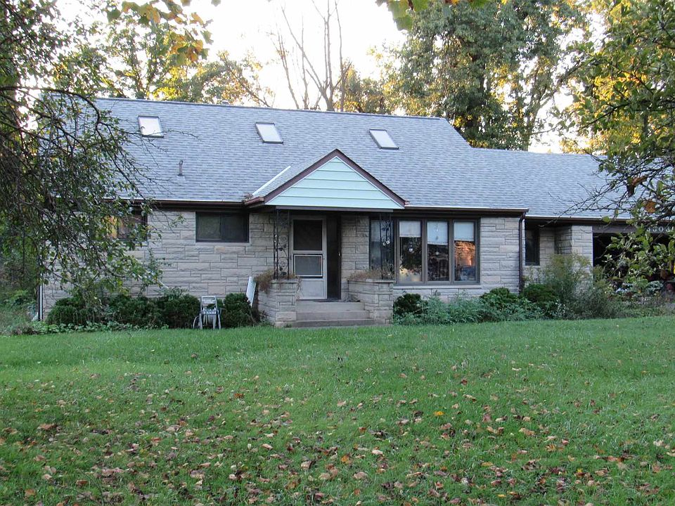 2nd image of 5303 Meadowbrook Dr