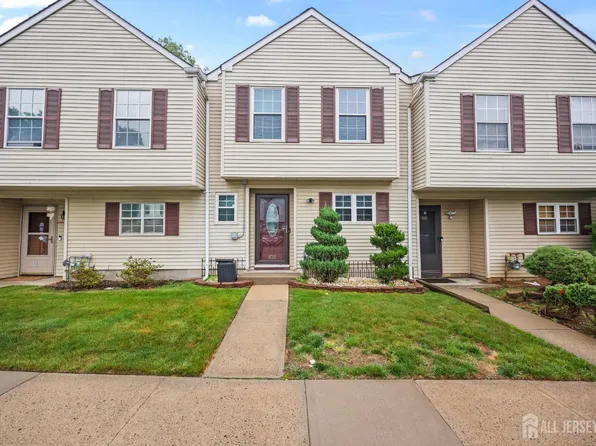835 Darlington Dr, Old Bridge, NJ 08857
