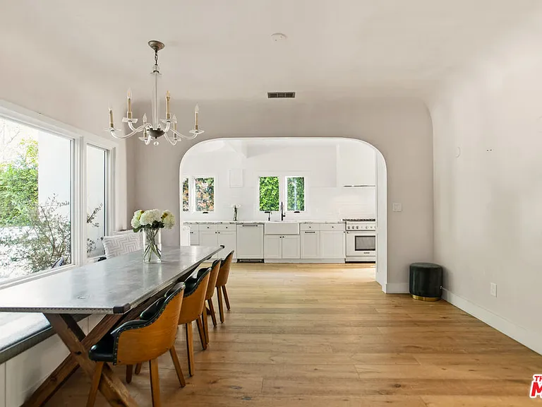 327 N Edinburgh Ave — Photo 30