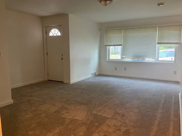 3003 Pennwood Rd — Photo 4