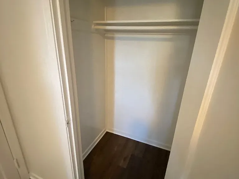 220 El Camino Ave — Photo 10
