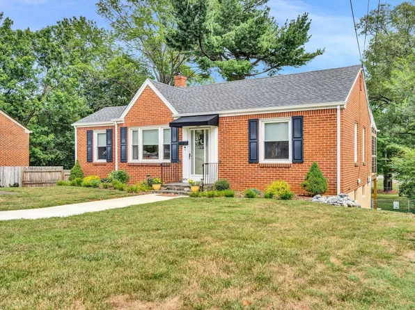 2623 Floraland Dr NW, Roanoke, VA 24012