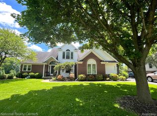 4952 Stillmeadow Dr, Howell, MI 48843