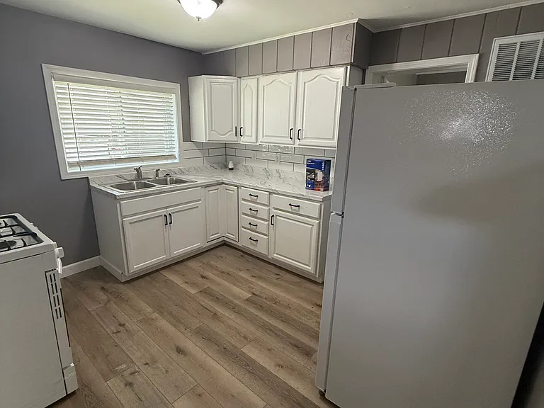 514 N Fair St — Photo 5