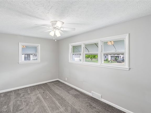 4th image of 11605 Harold Dr