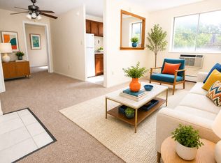 284 Moon Clinton Rd, Coraopolis, PA 15108