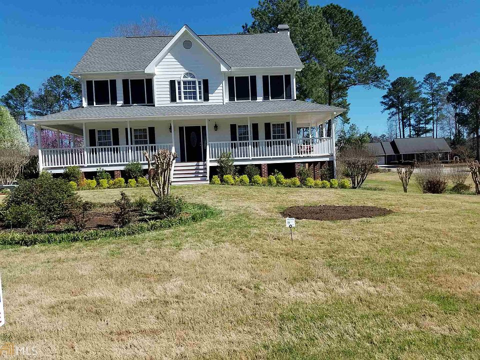 1st image of 661 Clubland Cir SE