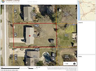 15118 163rd Ave, Grand Haven, MI 49417