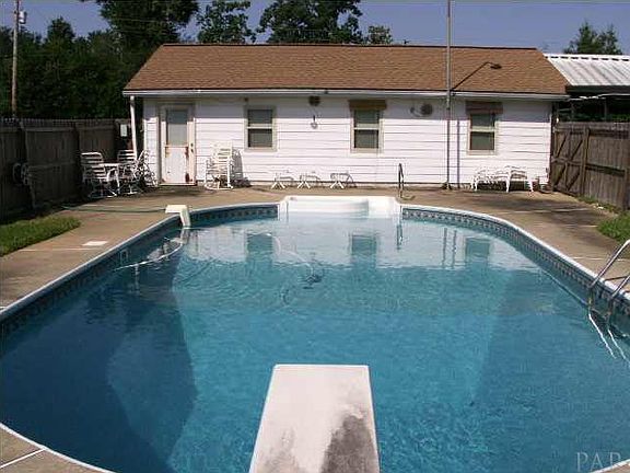 4th image of 1801 John Carroll Dr