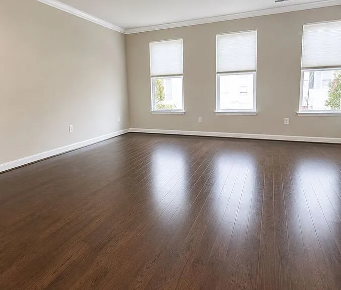 106 Calhoun Ln — Photo 3