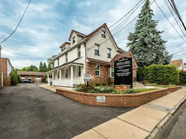 136 Garrett Ave Suite 1, Bryn Mawr, PA 19010
