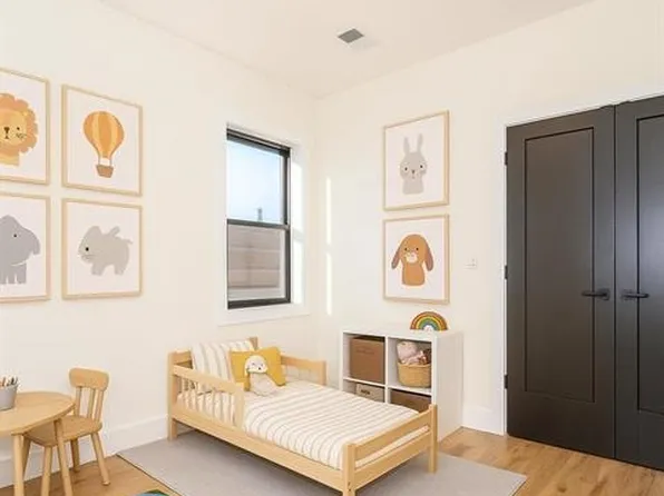 141 Sherman Avenue image 7 of 19