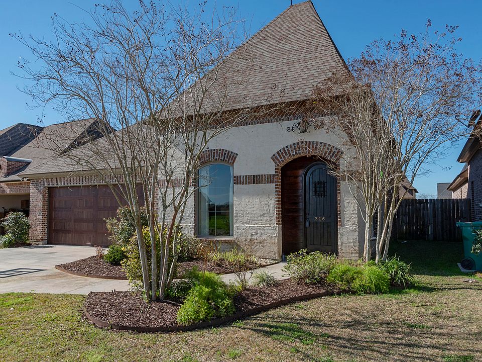 1st image of 216 Cypress View Dr