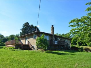611 Pandora Rd, New Derry, PA 15671