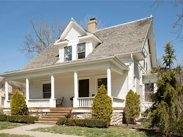 306-308 SE 5th St, Lees Summit, MO 64063