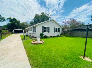 1605 Ridgefield Rd, Thibodaux, LA 70301
