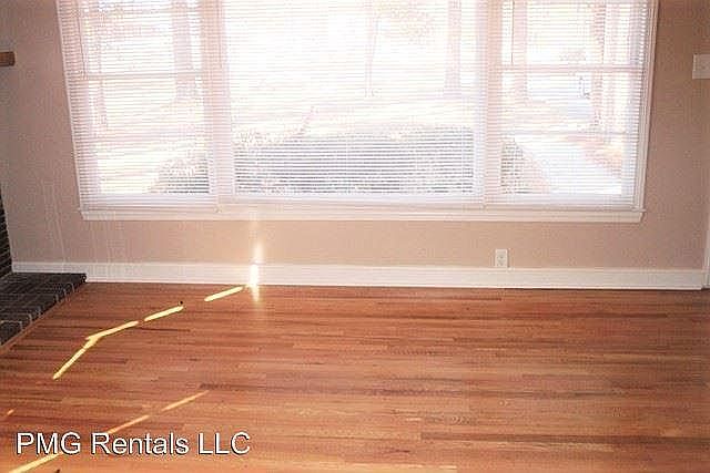 1st image of 121 Debbie Dr