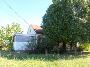 3573 Grit Rd, Hurt, VA 24563