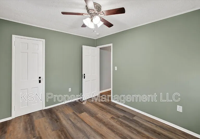 1919 Greenwood St — Photo 23