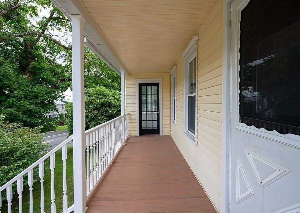 218 Heard St, Worcester, MA 01603 Zillow