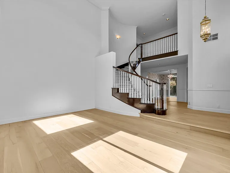 5505 Blue Ridge Dr — Photo 14