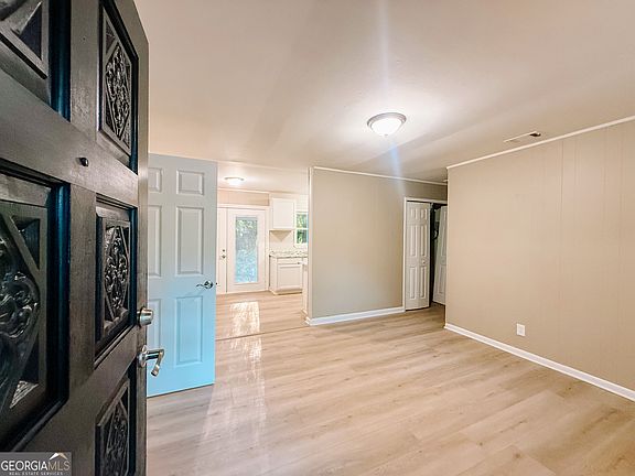2nd image of 3415 Travis Blvd