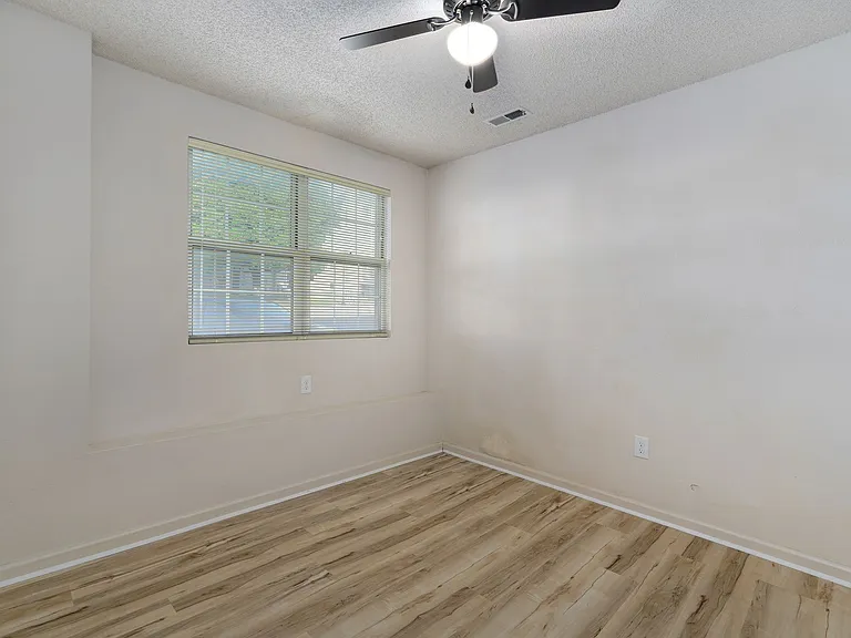 108 N Market St #1 — Photo 9