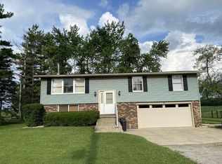 25410 N 1750 East Rd, Hudson, IL 61748