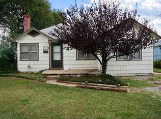 2432 S Hydraulic St, Wichita, KS 67216