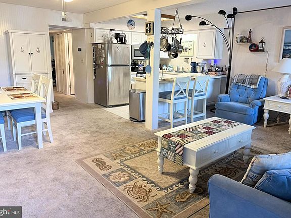 5th image of 411 146th St #122