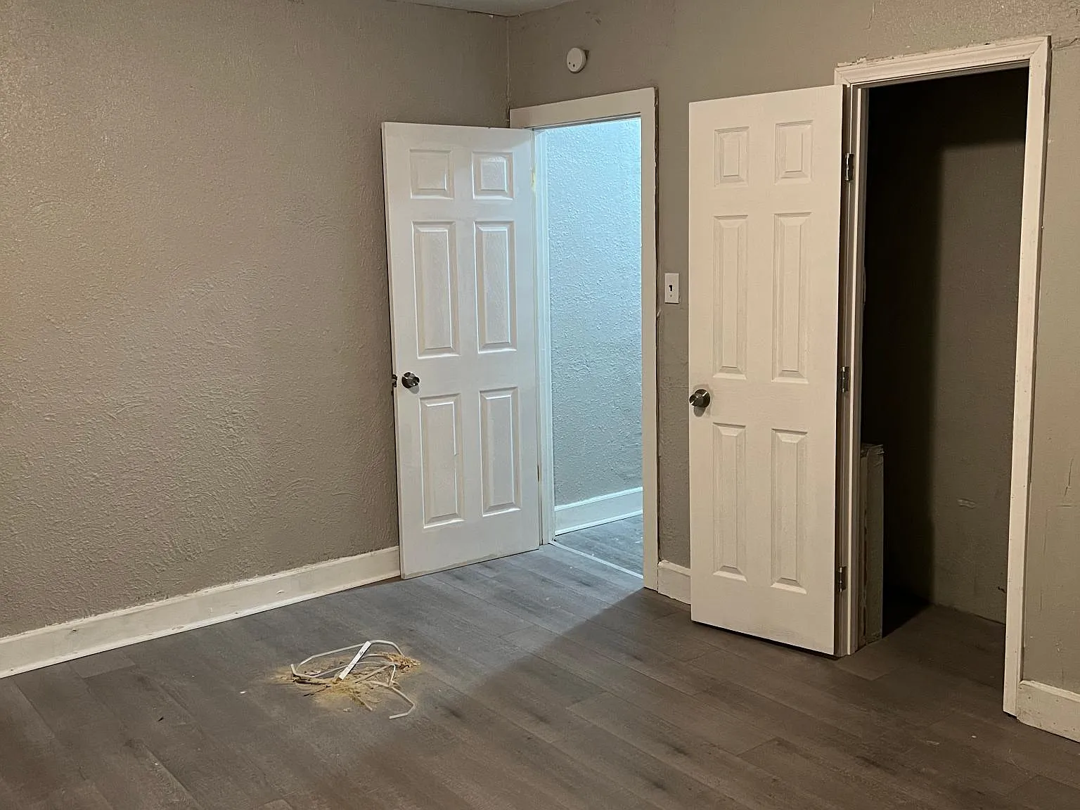 4888 Lee Ave — Photo 4