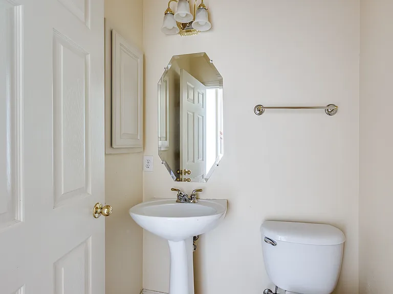 8701 Mandevilla Dr — Photo 22
