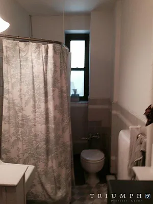 Rented by Triumph Property Group | media 8