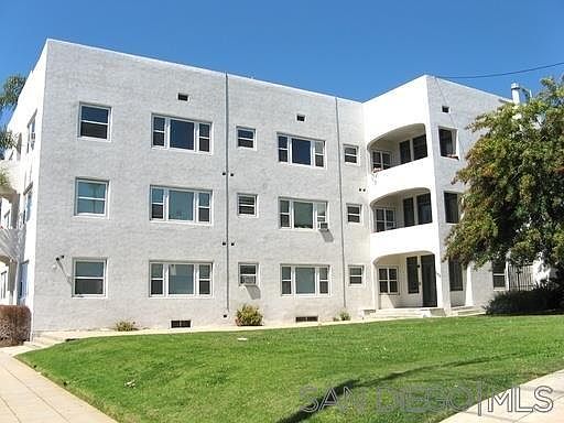 1st image of 302 Thorn St