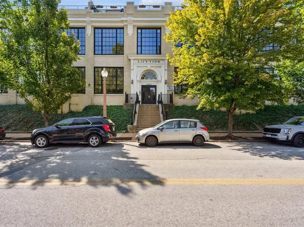 4200 Laclede Ave APT 104, Saint Louis, MO 63108