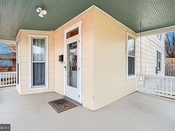 5th image of 4309 Valley View Ave