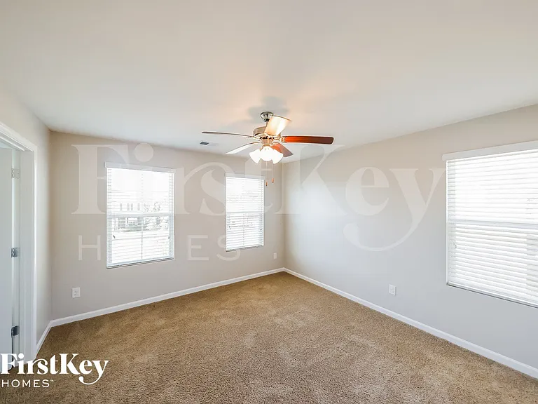 7009 Elm Crest Cir — Photo 12